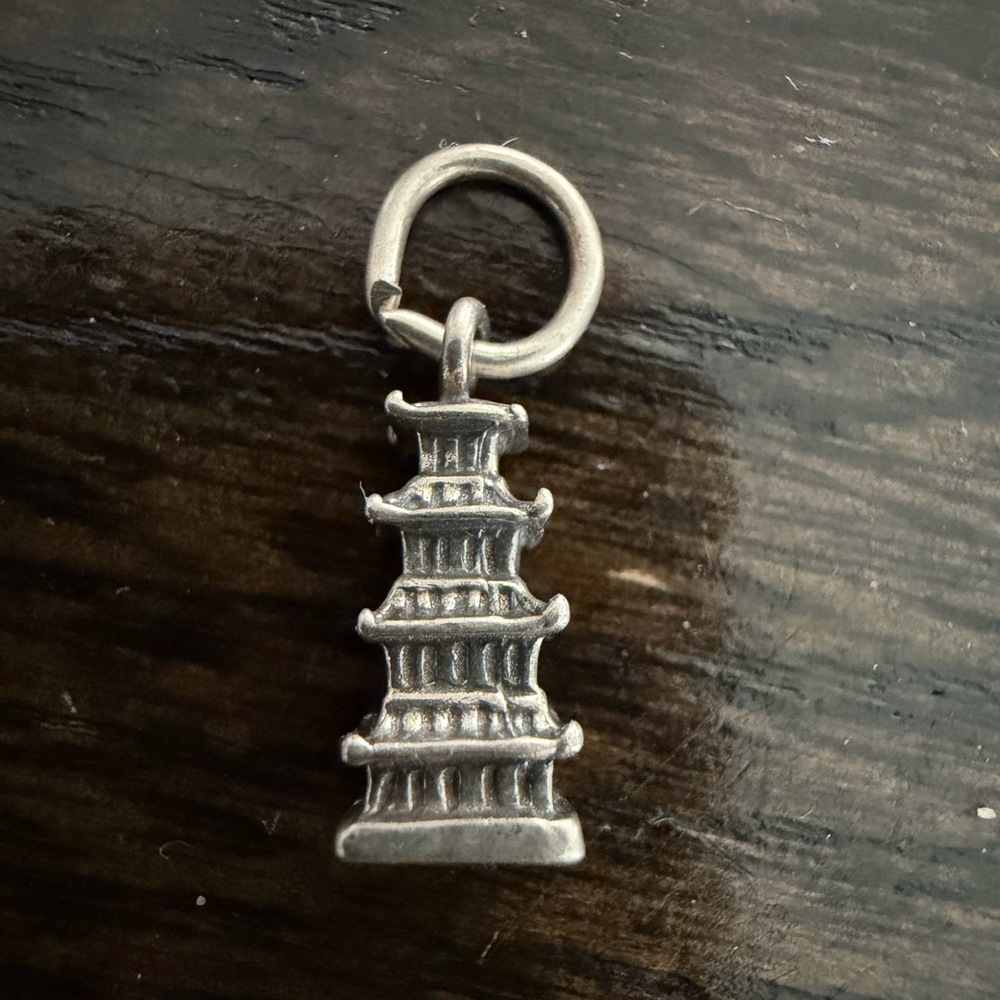 925 Silver Pagoda Charm Pendant
